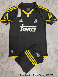 Real Madrid 1999/2000 Away Kit